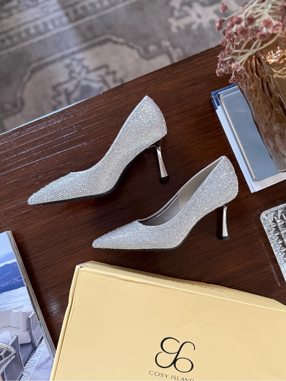 Cosy Island EternalPace Diamond Pointed Toe
Heeled Pump